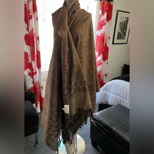 Malabar Grove LTD Shawl / throw
